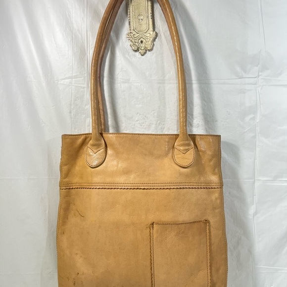 J. Jill Handbags - J.Jill Leather Scalloped Trim Tote Tan